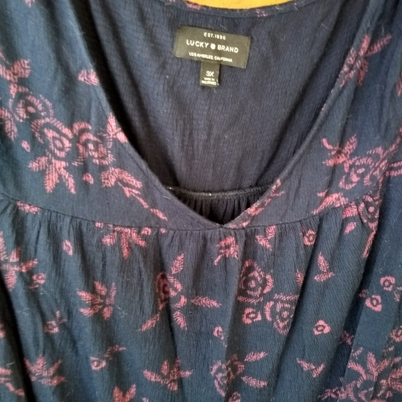 Lucky Brand shirt - Picture 2 of 4